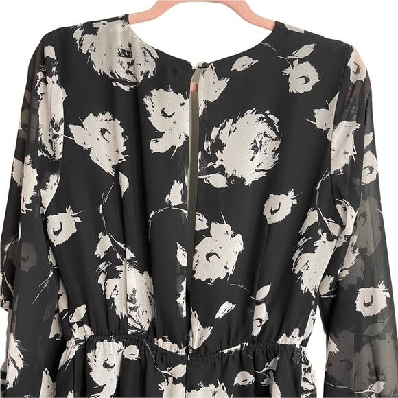 Love…Ady Black and White Floral Long Sleeve Romper - Picture 5 of 7